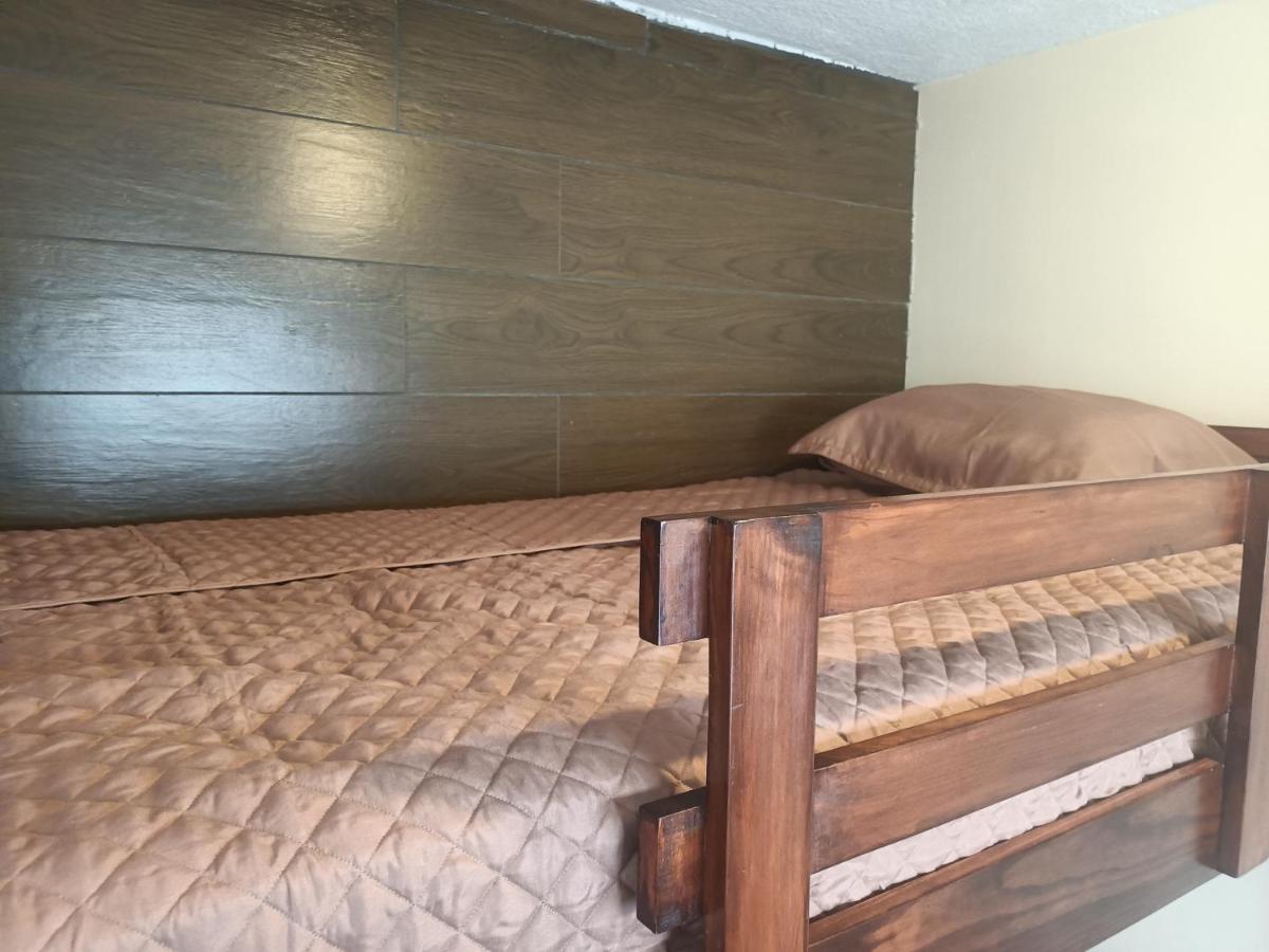 Budget Hostel Guatemala ภายนอก รูปภาพ