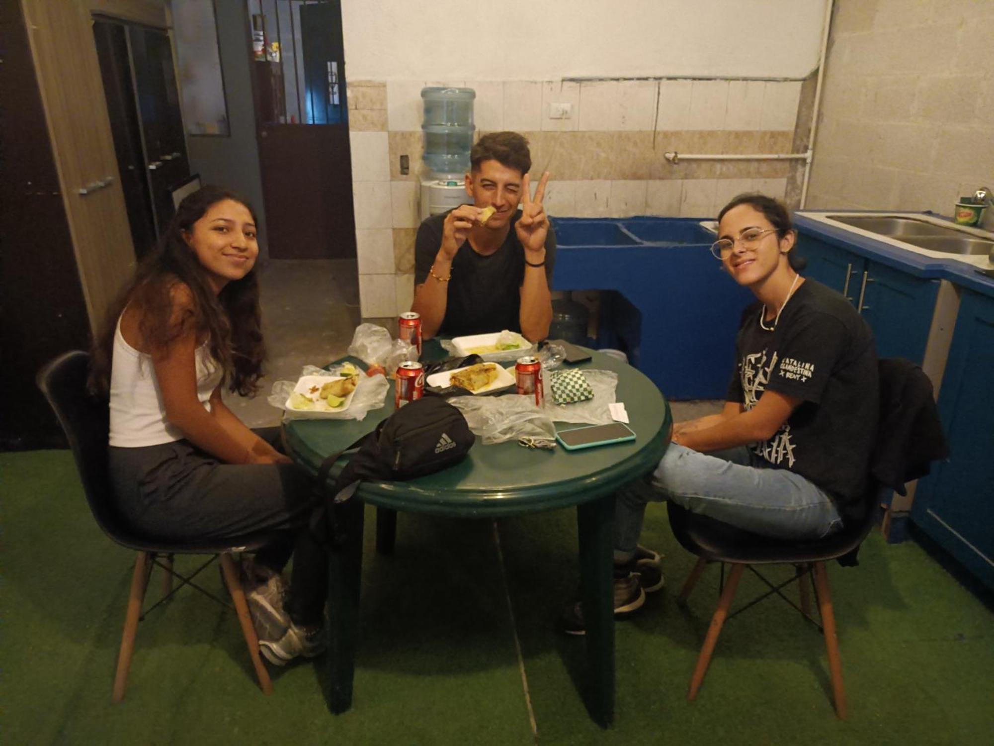 Budget Hostel Guatemala ภายนอก รูปภาพ